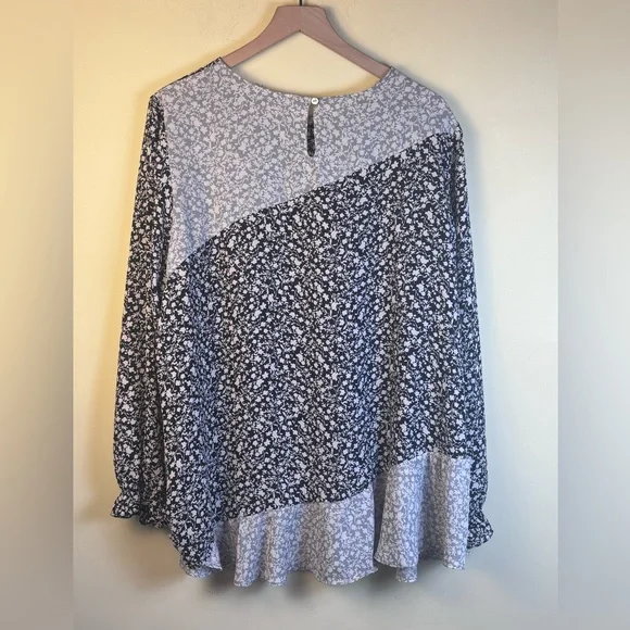 LOGO by Lori Goldstein Floral Long Sleeve Blouse Top Contrasting Panels 2X - Picture 2 of 7